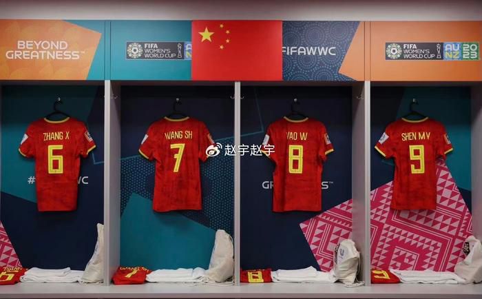 鉴于近年本土青训的离队和加拉格尔8岁就加入俱乐部的事实，出售他还可能会遭到切尔西球迷的强烈反对。